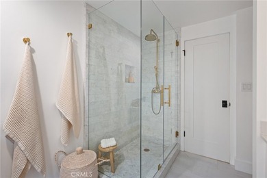 Tucked away in a private cul de sac you'll find a 4 bedroom, 3 - photo 47