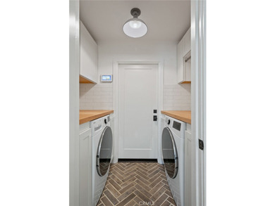 Tucked away in a private cul de sac you'll find a 4 bedroom, 3 - photo 49