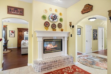Nestled in a serene cul-de-sac within a picturesque golf course - photo 11
