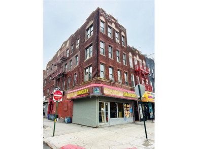 Exceptional mixed-use investment opportunity on a prime corner - photo 2