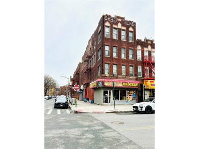 Exceptional mixed-use investment opportunity on a prime corner - photo 3