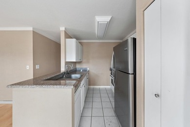 This inviting, gently loved unit offers Haleakala views from the - photo 24