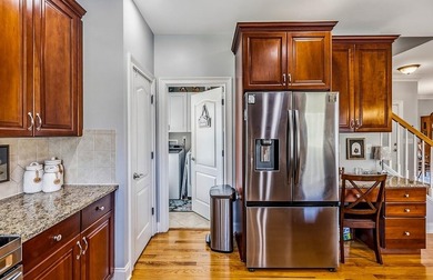 Experience the perfect blend of luxury, comfort, and - photo 33