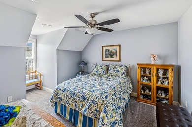 Experience the perfect blend of luxury, comfort, and - photo 39