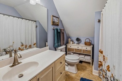 Experience the perfect blend of luxury, comfort, and - photo 41