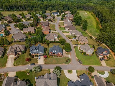 Experience the perfect blend of luxury, comfort, and - photo 47