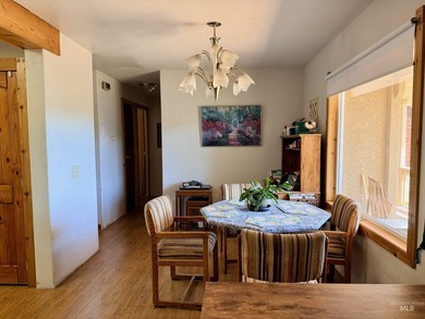 Million-Dollar-River Views at half the price! Experience the - photo 9