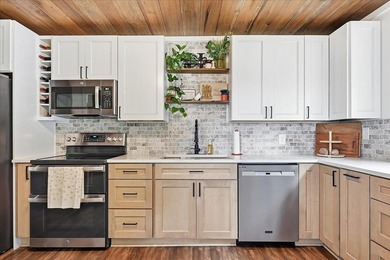 Experience the perfect blend of waterfront living, versatility - photo 18