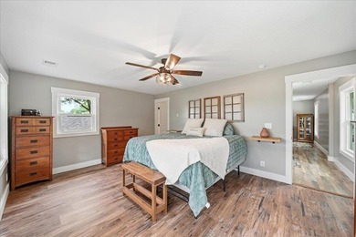 Experience the perfect blend of waterfront living, versatility - photo 22