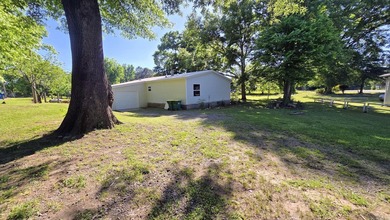 THIS IS BASICALLY A BRAND NEW HOME!! New subfloors, new - photo 25