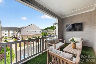 Welcome to 334 Armour Street, a beautifully designed townhome - photo 31