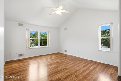 Welcome home to this beautiful 4 bedroom 2.5 bath colonial - photo 32