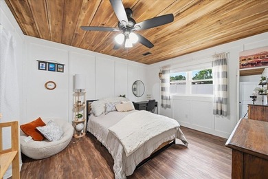 Experience the perfect blend of waterfront living, versatility - photo 33