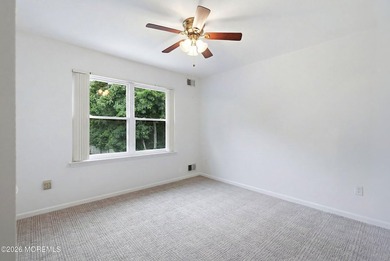 Welcome home to this beautiful 4 bedroom 2.5 bath colonial - photo 34