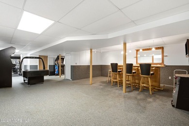 Welcome home to this beautiful 4 bedroom 2.5 bath colonial - photo 41