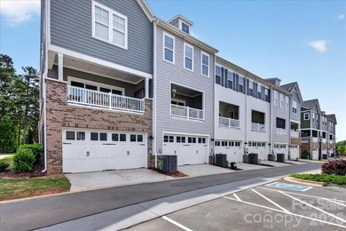 Welcome to 334 Armour Street, a beautifully designed townhome - photo 45