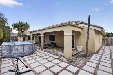 Welcome to this beautifully maintained 3-bedroom, 2-bathroom - photo 45