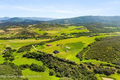 White Owl Ranch--your own private slice of paradise. Set on 240 - photo 2