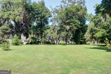 RARE OPPURTUNITY for highly desirable +/- 1/2 ACRE lot with - photo 9