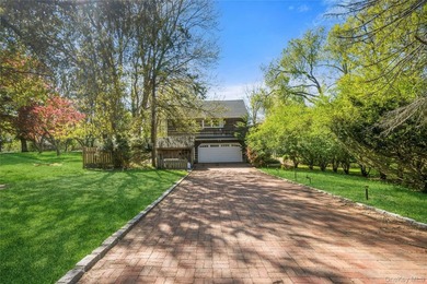 Nestled within a charming community on a beautiful, private 1 - photo 2