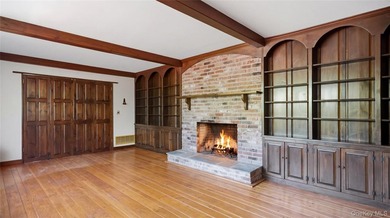 Nestled within a charming community on a beautiful, private 1 - photo 6