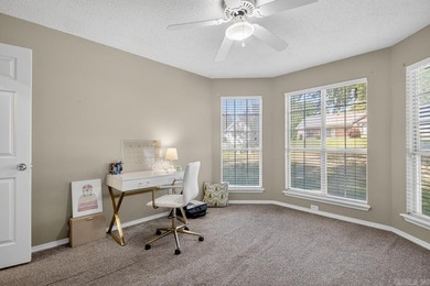 Ready for new owners! This charming, move-in-ready three bedroom - photo 20