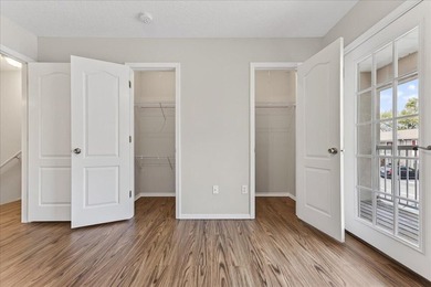 Freshly painted 2-bedroom, 2-bath townhome-style condo in a - photo 22