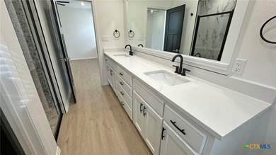 2x6 exterior walls. Hurricane Framing, Extra energy efficient!