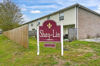 Freshly painted 2-bedroom, 2-bath townhome-style condo in a - photo 38