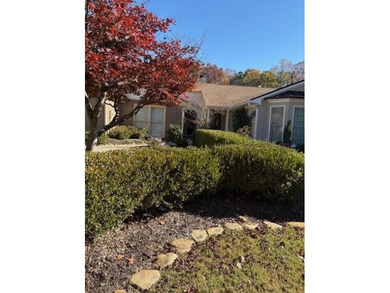 (private lake, pond, creek) Townhome/Townhouse Sale Pending in Atlanta Georgia