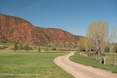 EMMA ~ THE HIDDEN GEM OF THE VALLEY Exceptional Single-Family - photo 2