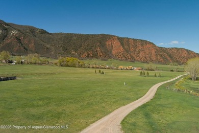 EMMA ~ THE HIDDEN GEM OF THE VALLEY Exceptional Single-Family - photo 3