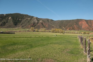EMMA ~ THE HIDDEN GEM OF THE VALLEY Exceptional Single-Family - photo 5