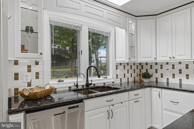 Tucked within the beloved Potomac Lakes enclave of Cascades - photo 15