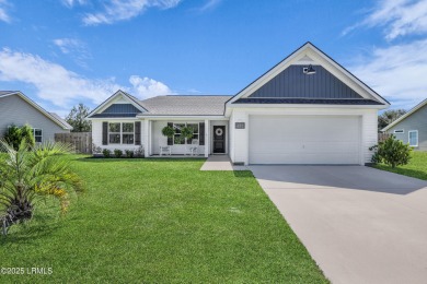 Lake Home For Sale in Ridgeland, South Carolina