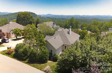 Welcome to 606 Carriage Commons, nestled in a private courtyard - photo 3