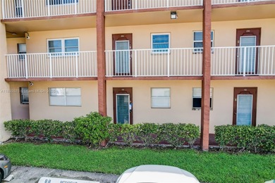 (private lake, pond, creek) Condo For Sale in Sunrise Florida