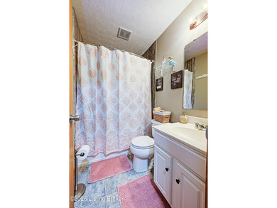 Nestled in the neighborhood of Hunters Creek, this adorable 2 - photo 22