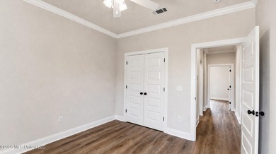 Welcome to 445 Baleigh Way in the sought-after Glendale Farms - photo 29