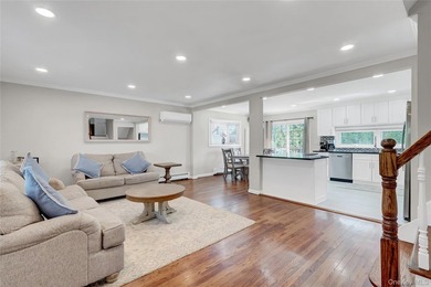 Welcome to this beautifully maintained and move-in ready open - photo 7