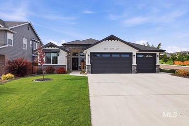 Welcome to this exquisite semi-custom built Schroeder home - photo 1