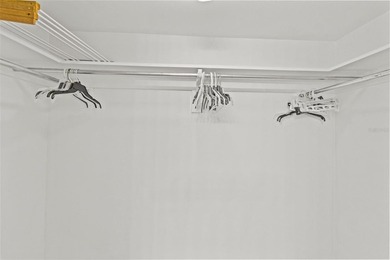 One or more photo(s) has been virtually staged. Discover the - photo 36