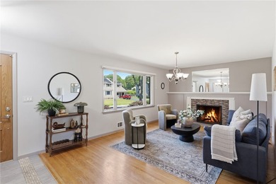 Stunning Split-Level West Irondequoit home on a quiet - photo 2