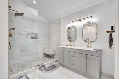 Experience the joy of cooking in this custom chef's kitchen - photo 50