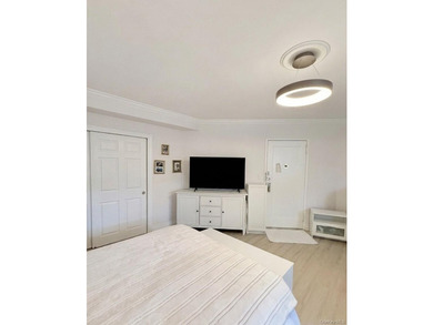 Welcome to a charming and well-located studio in the heart of - photo 8