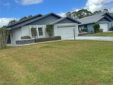 (private lake, pond, creek) Home For Sale in Sebring Florida