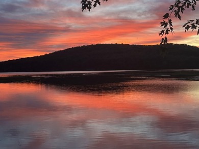 Lake Home For Sale in Poynette, Wisconsin