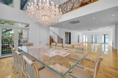 Situated on iconic South Miami Avenue, this exceptional luxury - photo 13