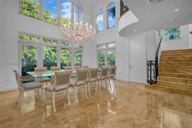 Situated on iconic South Miami Avenue, this exceptional luxury - photo 14
