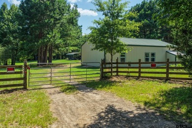 Extensively renovated, this fully fenced 17.71-acre East Texas - photo 21